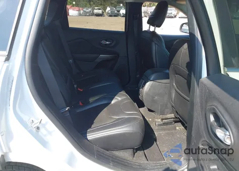 2019 Jeep Cherokee Latitude Plus Fwd from USA, damaged, VIN 1C4PJLLB2KD479513